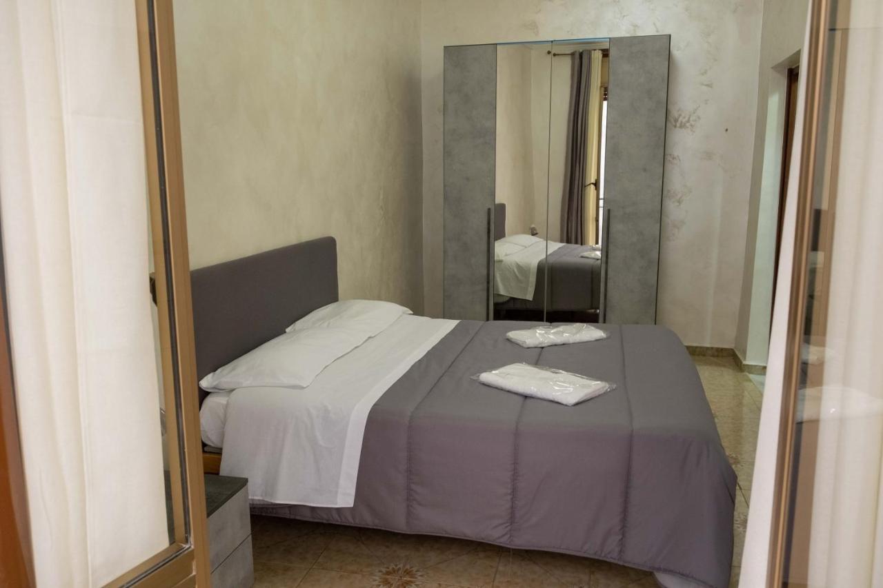 Casa Vacanza Russo Enzo Naples Luaran gambar