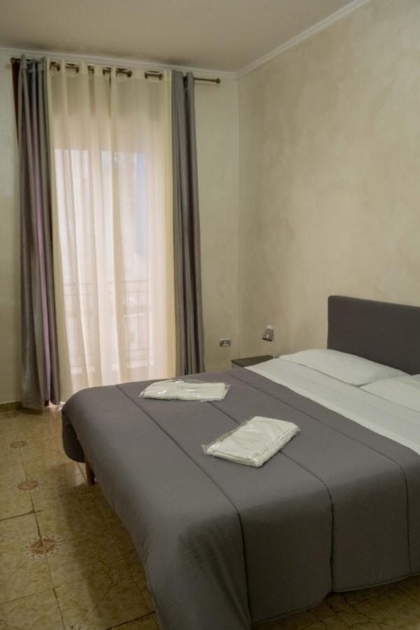 Casa Vacanza Russo Enzo Naples Luaran gambar