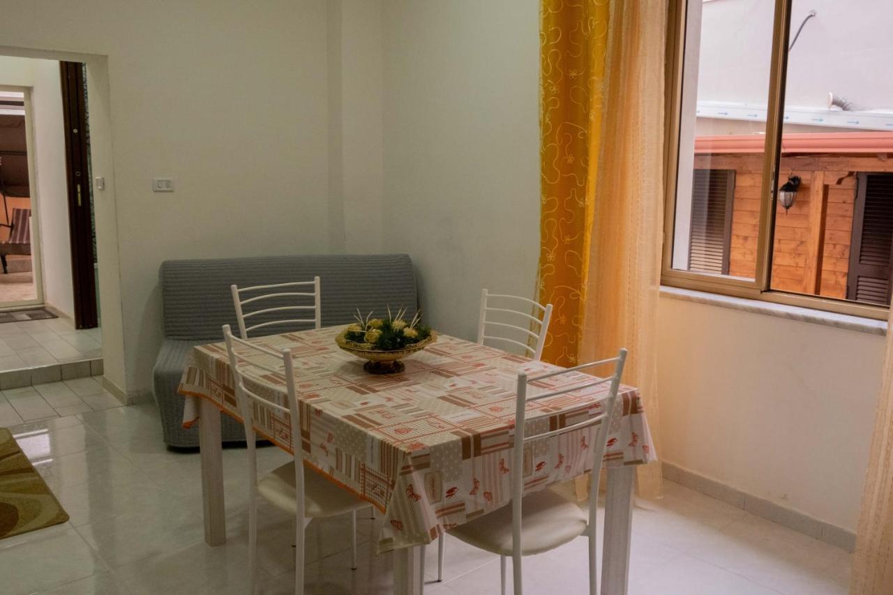 Casa Vacanza Russo Enzo Naples Luaran gambar